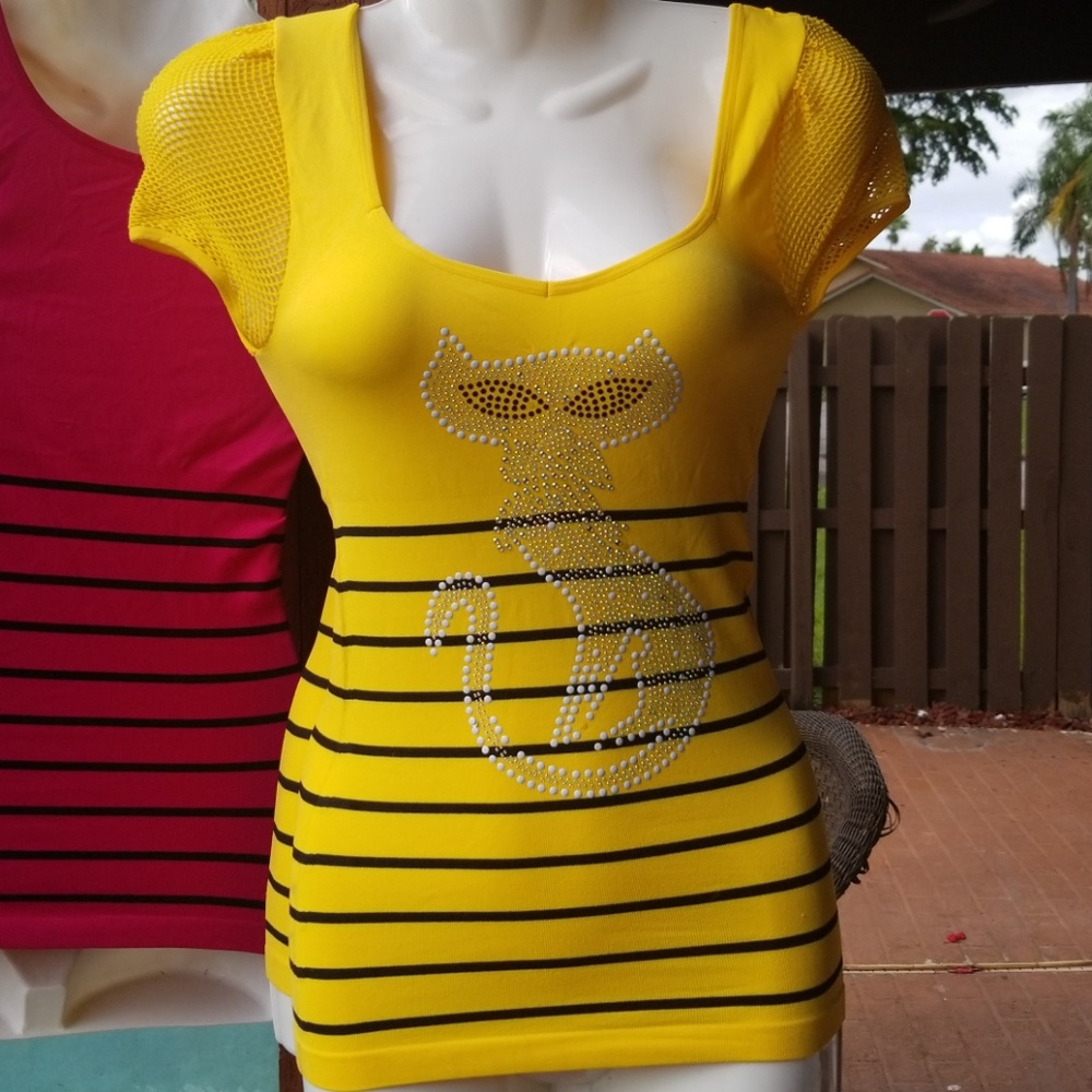 Shirts - Picture 3 of 4